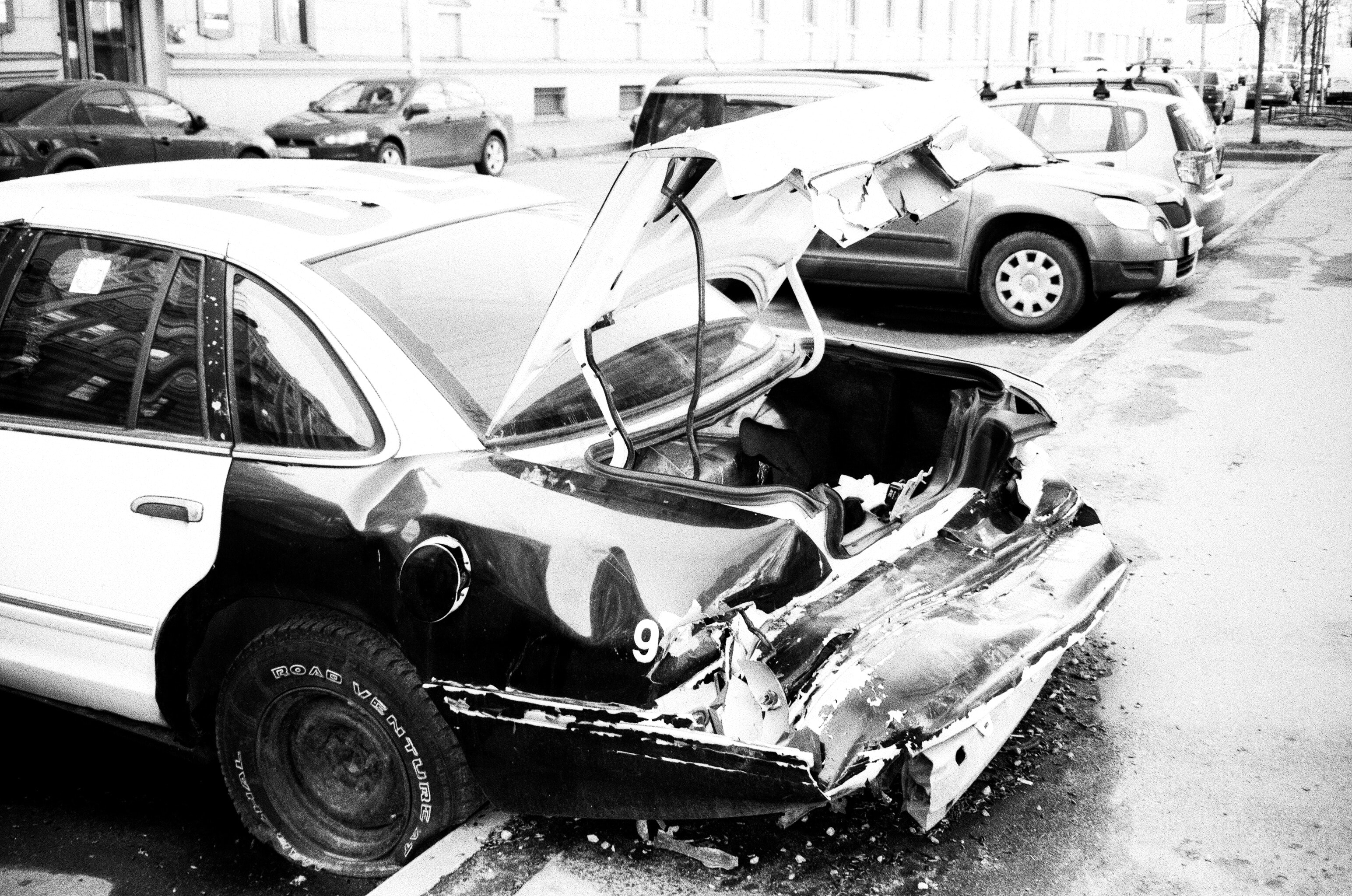 Car Crashes With Dead Bodies - m6i29ti